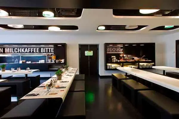 Hotel Gat Point Charlie Berlin 3*,
