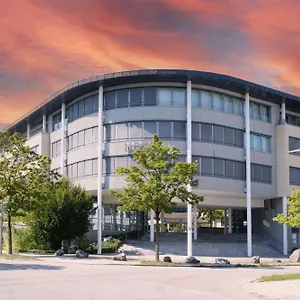 **** Hotel Four Munich Neue Messe Niemcy