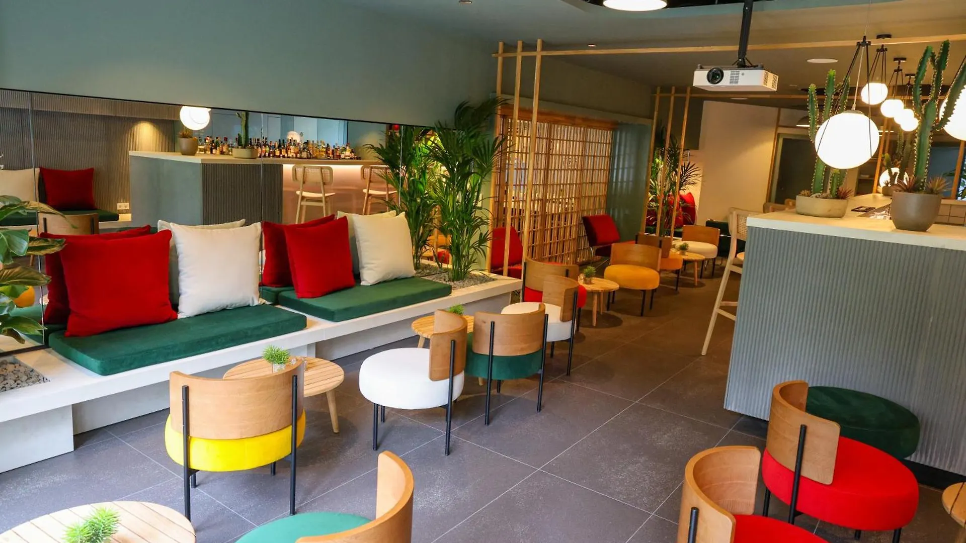 Hotel Gat Point Charlie Берлин